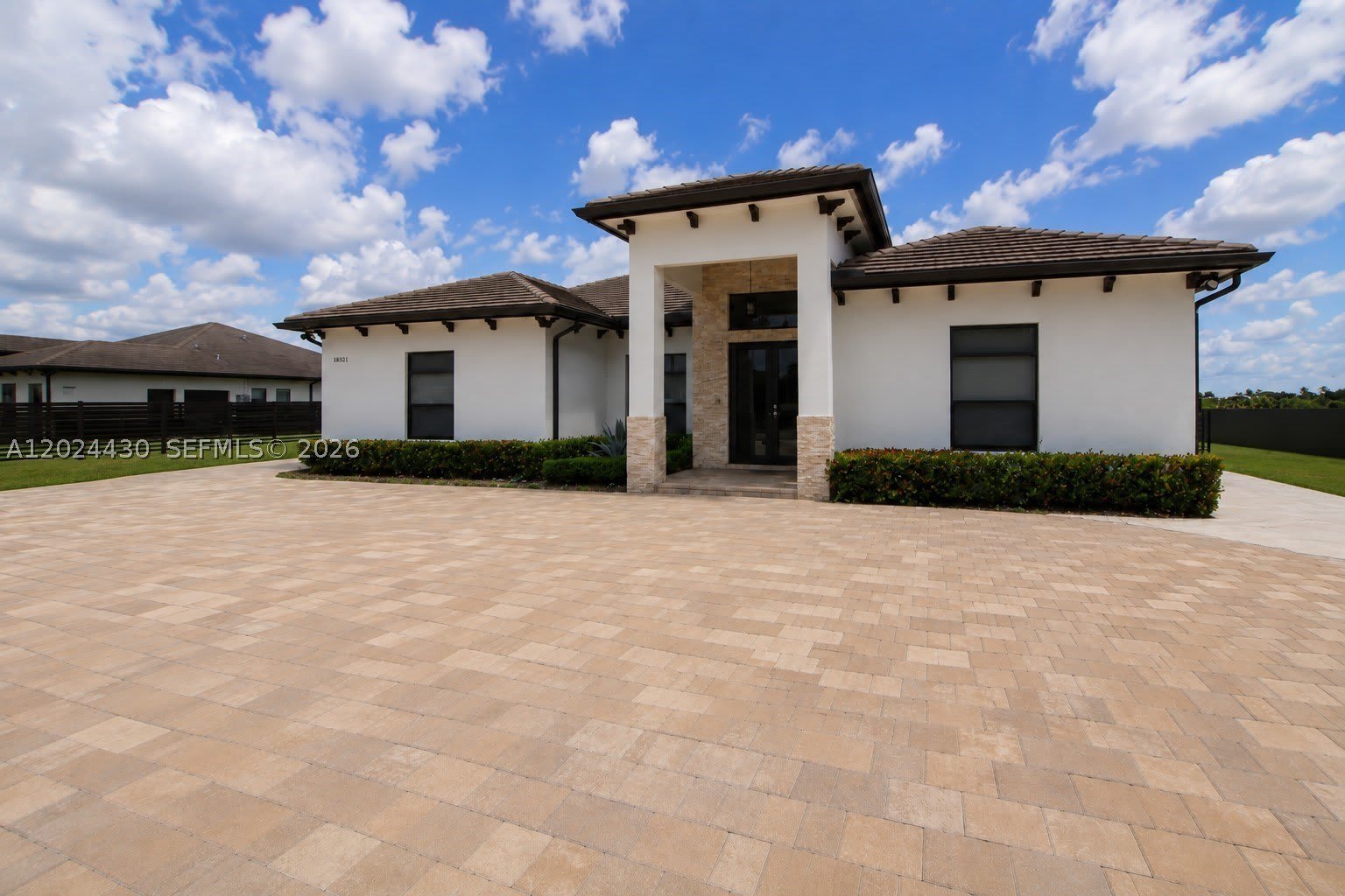 18321 Sw 224Th St – photo 4