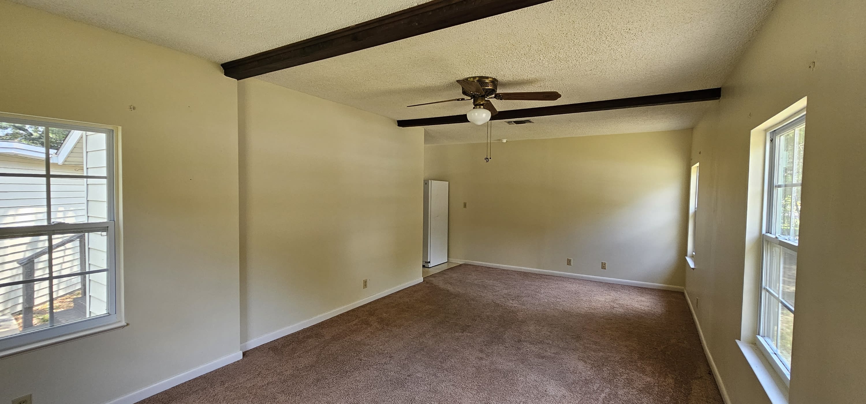 725 Powell Drive – photo 4