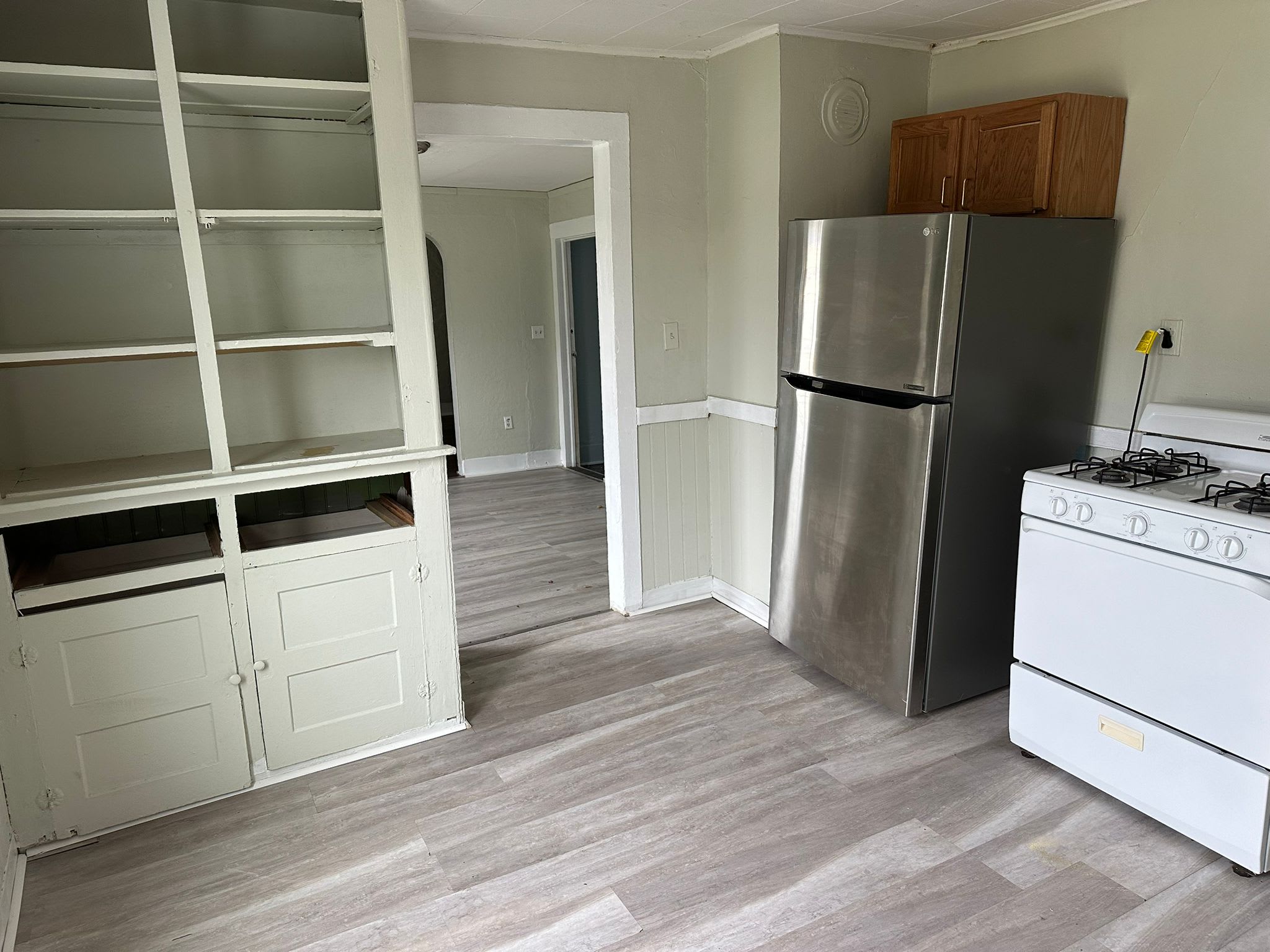 610 East Division Street – photo 2