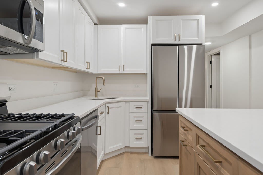 848 W George Street – photo 3