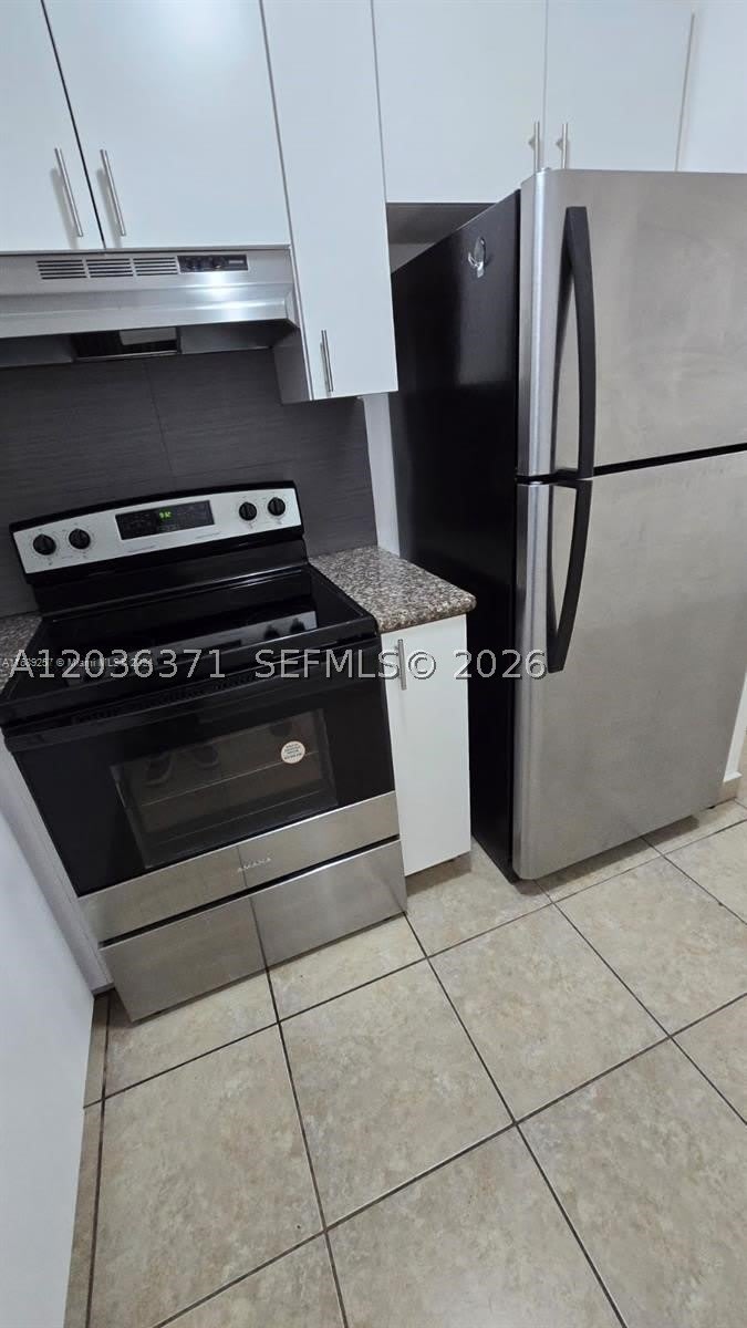 690 NE 123rd St – photo 4