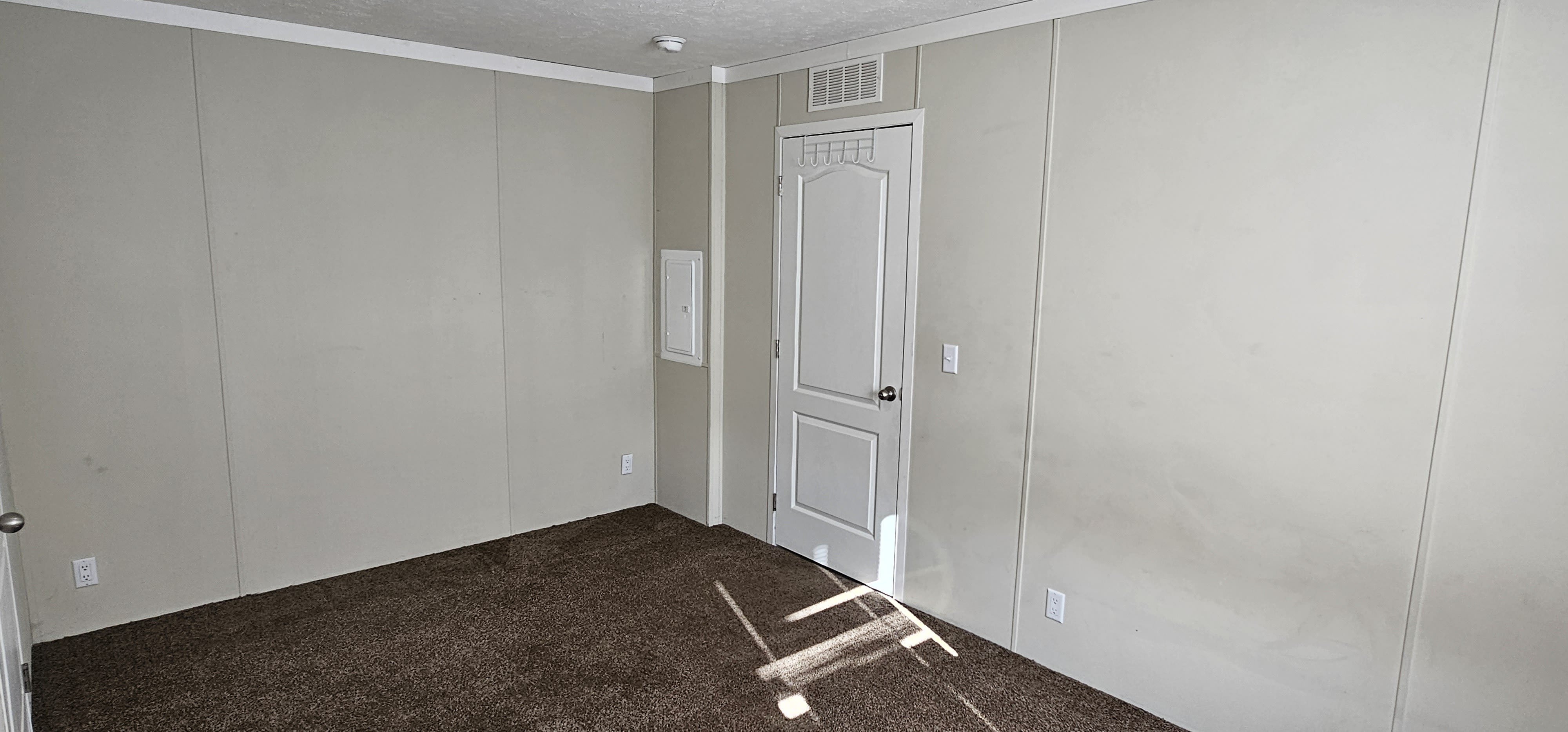 140 Birch Ct – photo 4