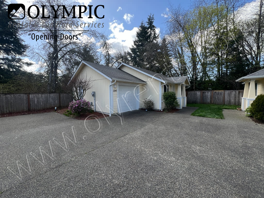 1245 Willow St SE – photo 3