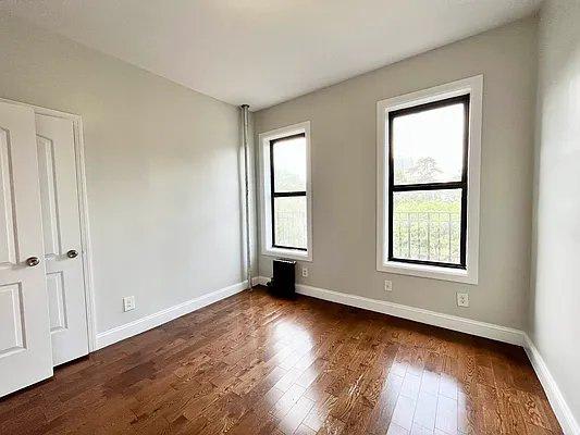 119 Post Avenue – photo 2