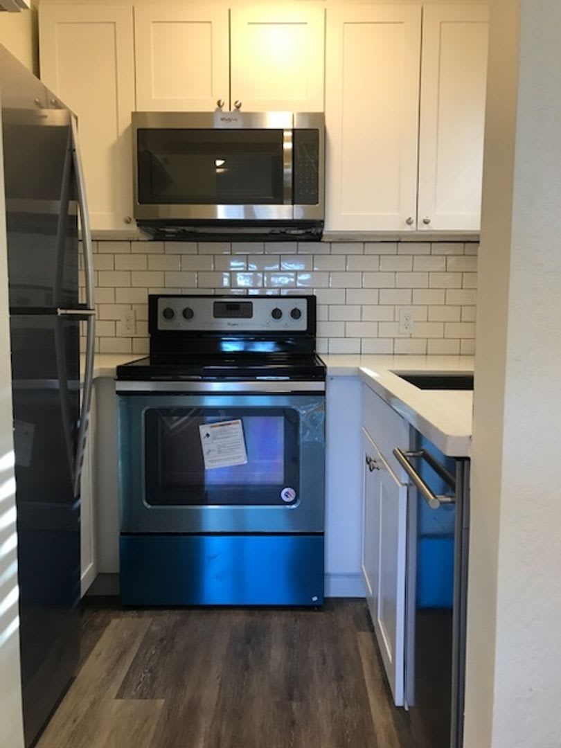 1105 5Th Ave N – photo 2