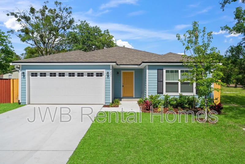 9221 8Th Ave – photo 1