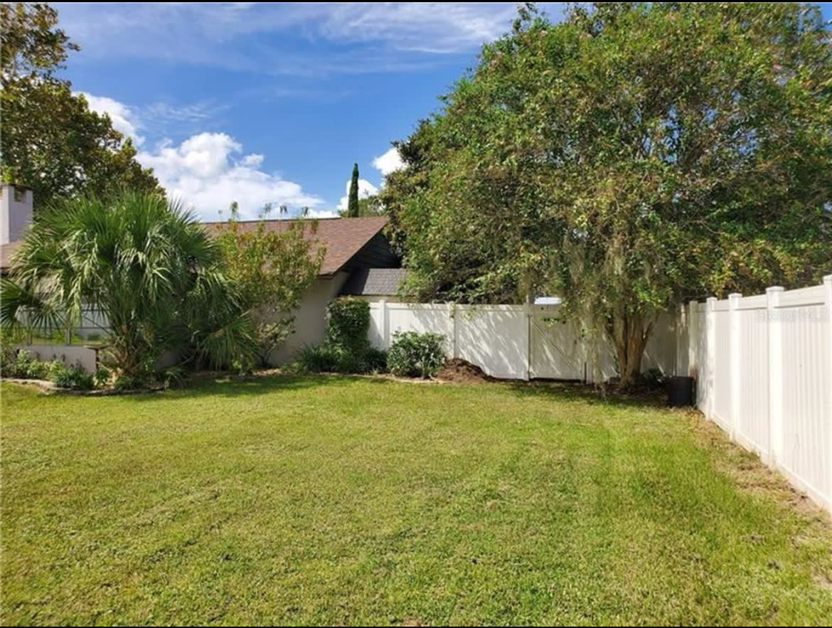 5220 Royal Oak Drive – photo 5