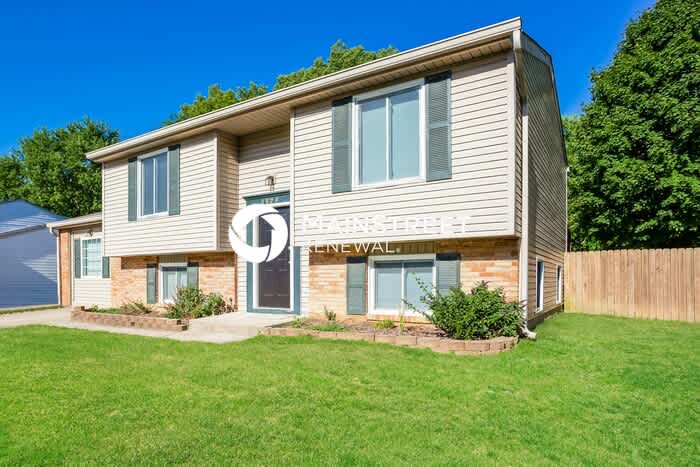 6824 Littleton Drive – photo 2