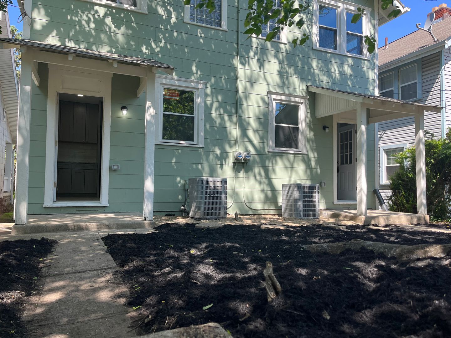 Fantastic 3 bedroom, 1.5 bathroom duplex close to Ohio State and High Street – photo 2