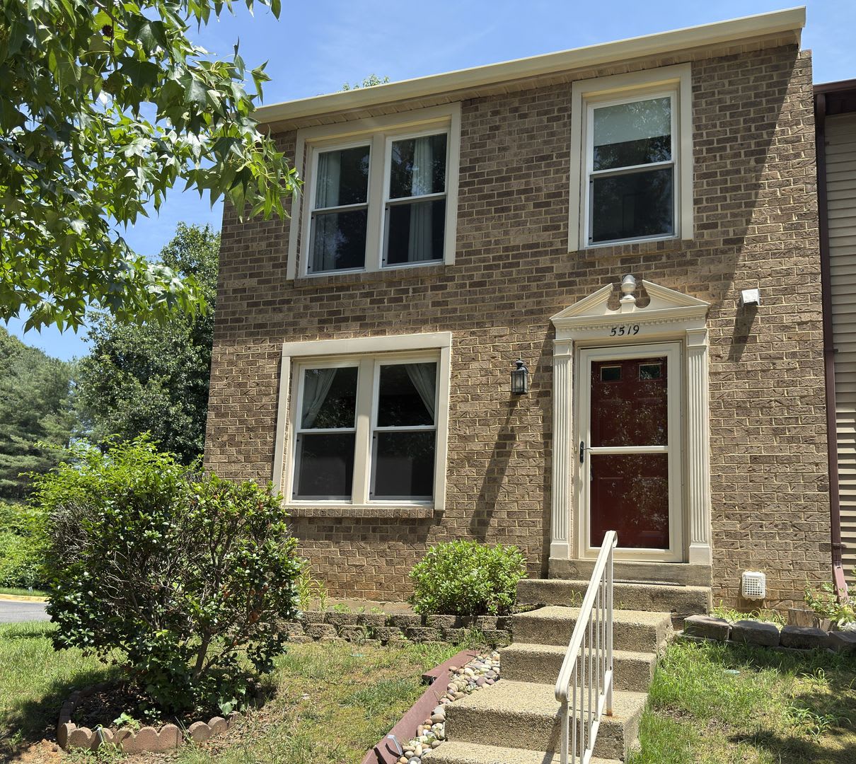 3 Bed 4 Bath Townhome for Rent in Fairfax, VA! – photo 2