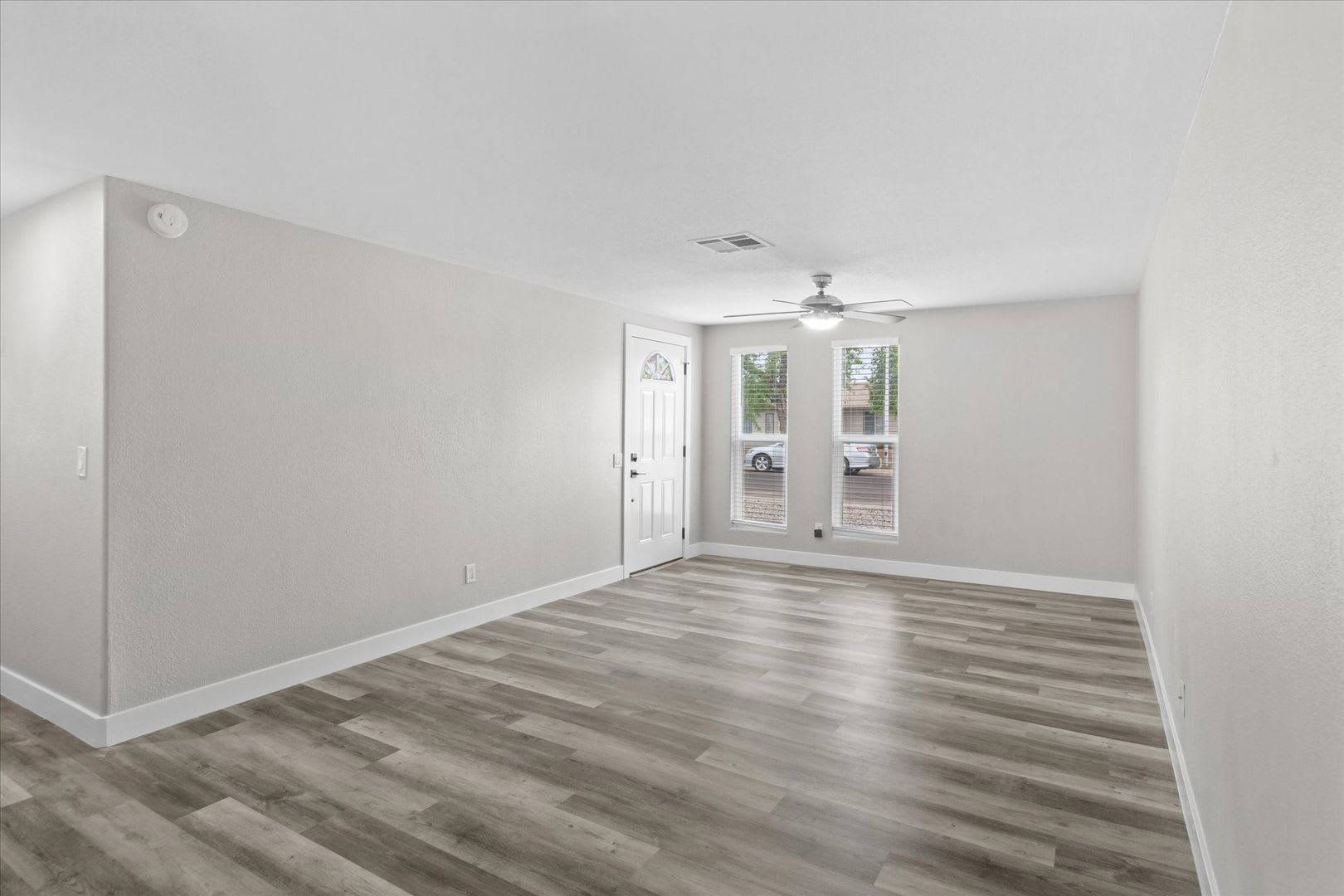 2 650 Chandler Home For Lease 4 Beds 2 Baths Remodeled Home Large Private Backyard No Hoa – photo 5