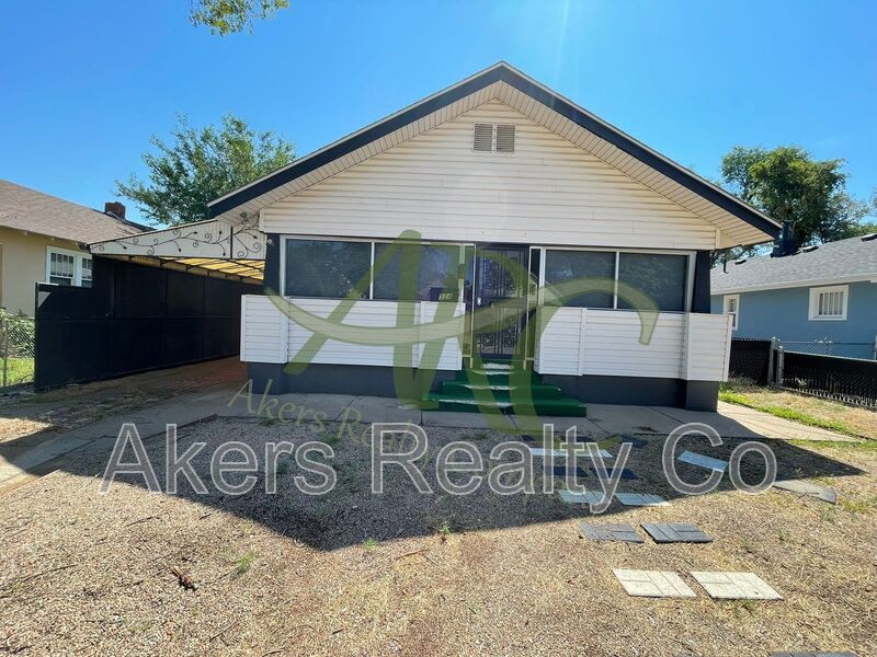 524 Belmont Ave – photo 1
