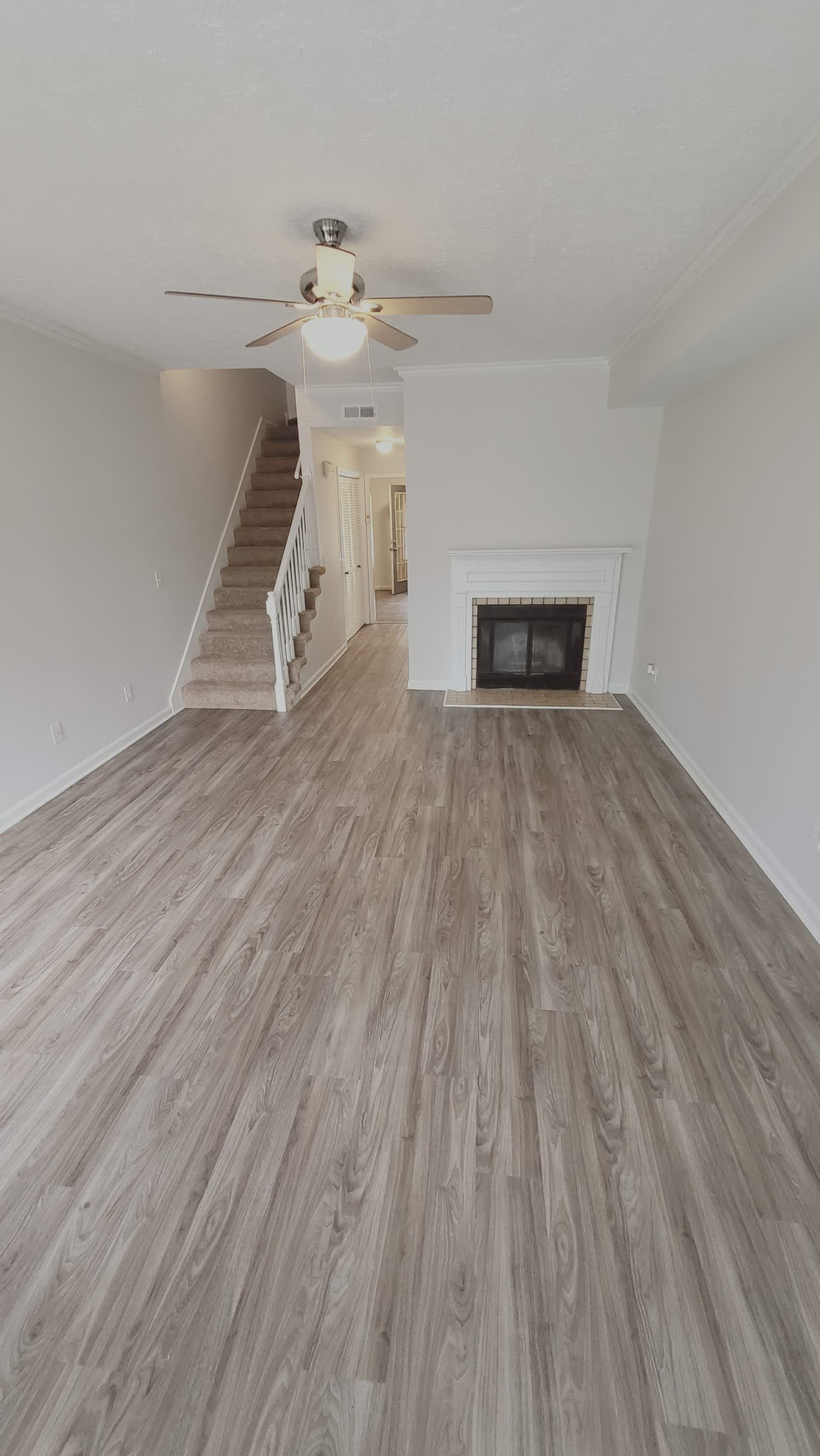 301 Hickory Place – photo 3