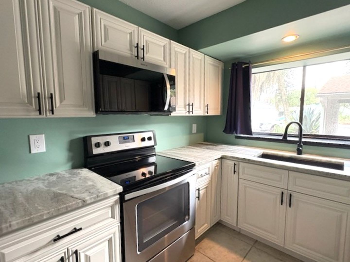 Beautiful Townhome In Fair Oaks – photo 5