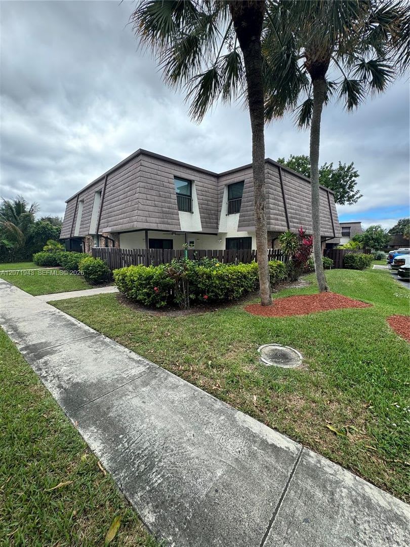 2528 NW 99th Avenue 2528, Coral Springs, FL 33065 – photo 4