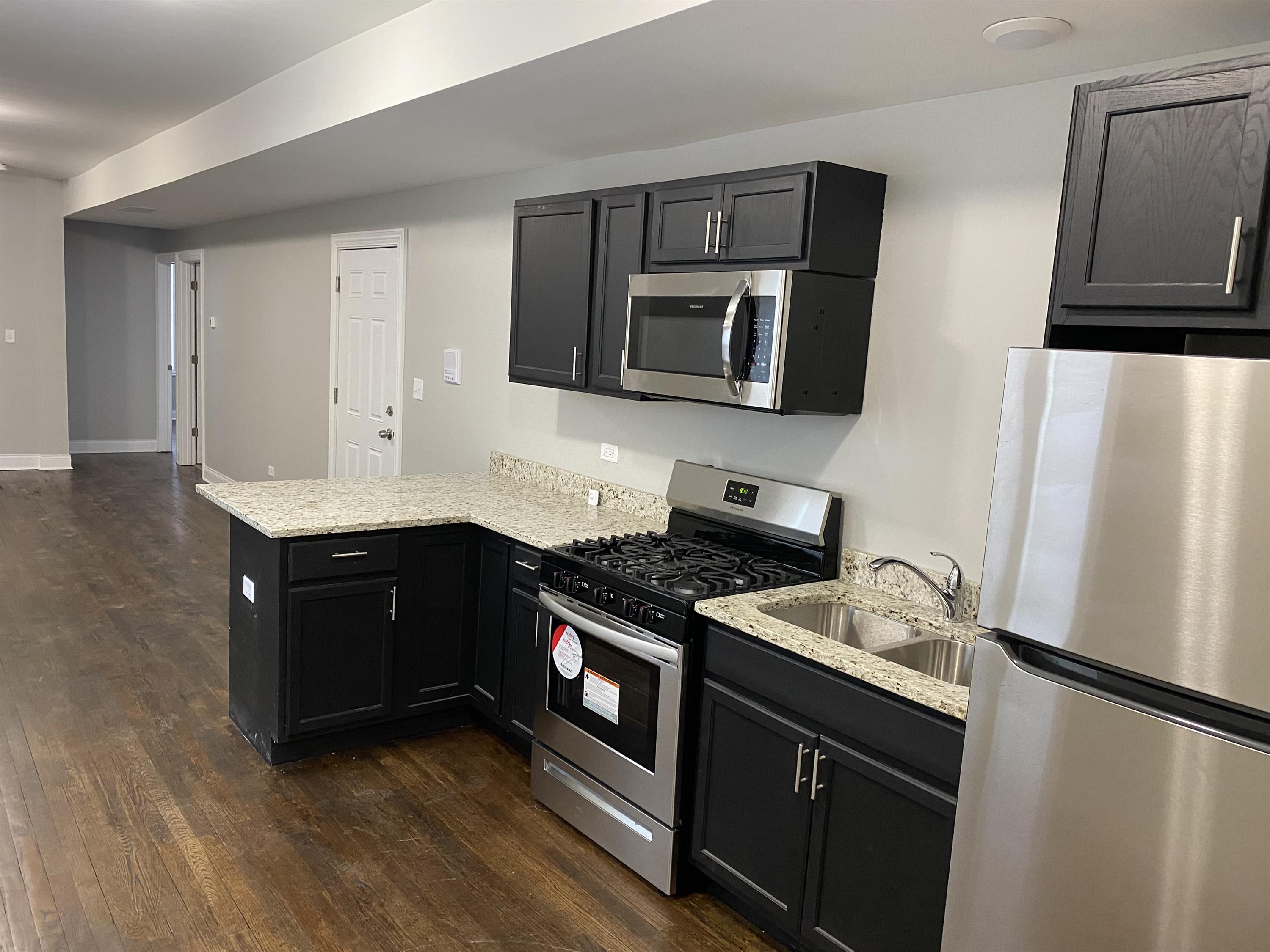 7827 S Essex Ave #3a – photo 1