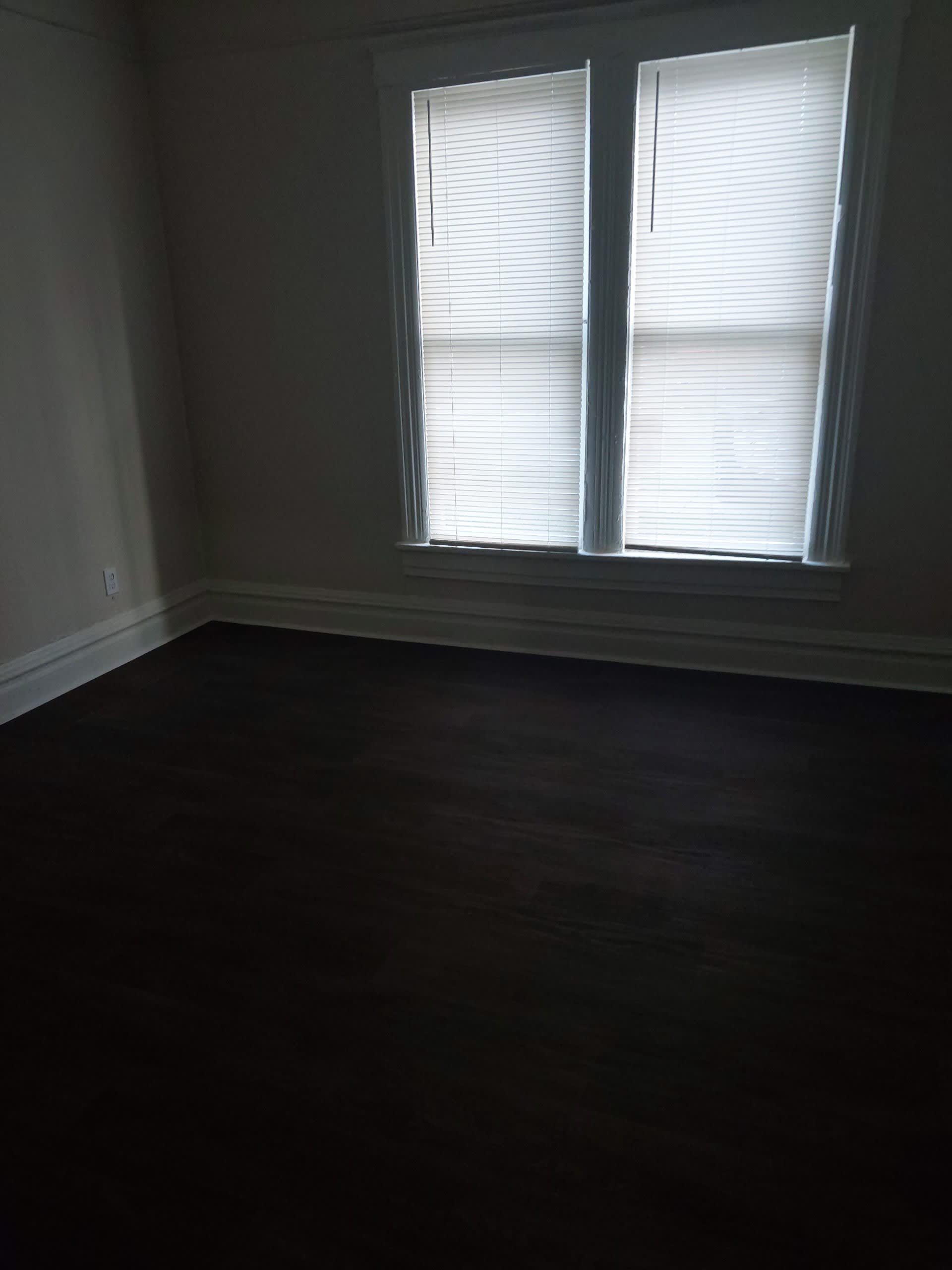 1218 W 11th St. – photo 3