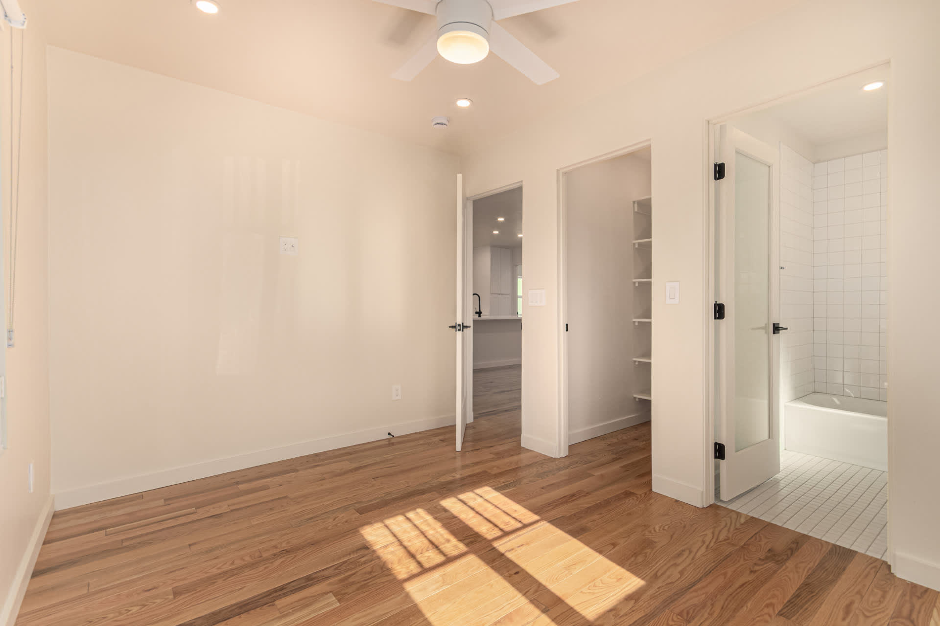 1223 East Hubbell Street – photo 3