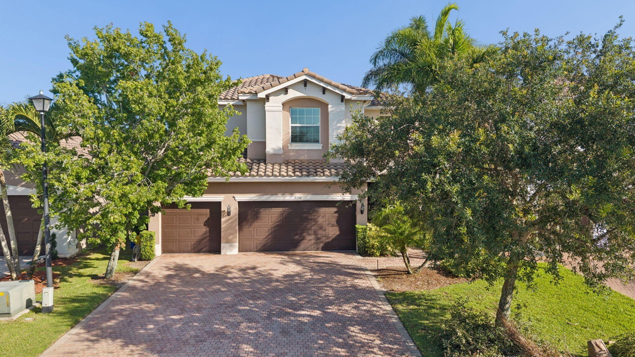 8256 Savara Streams Lane – photo 3