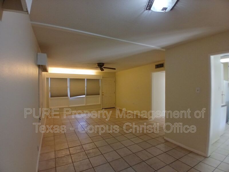 4701 Prinston Dr – photo 3