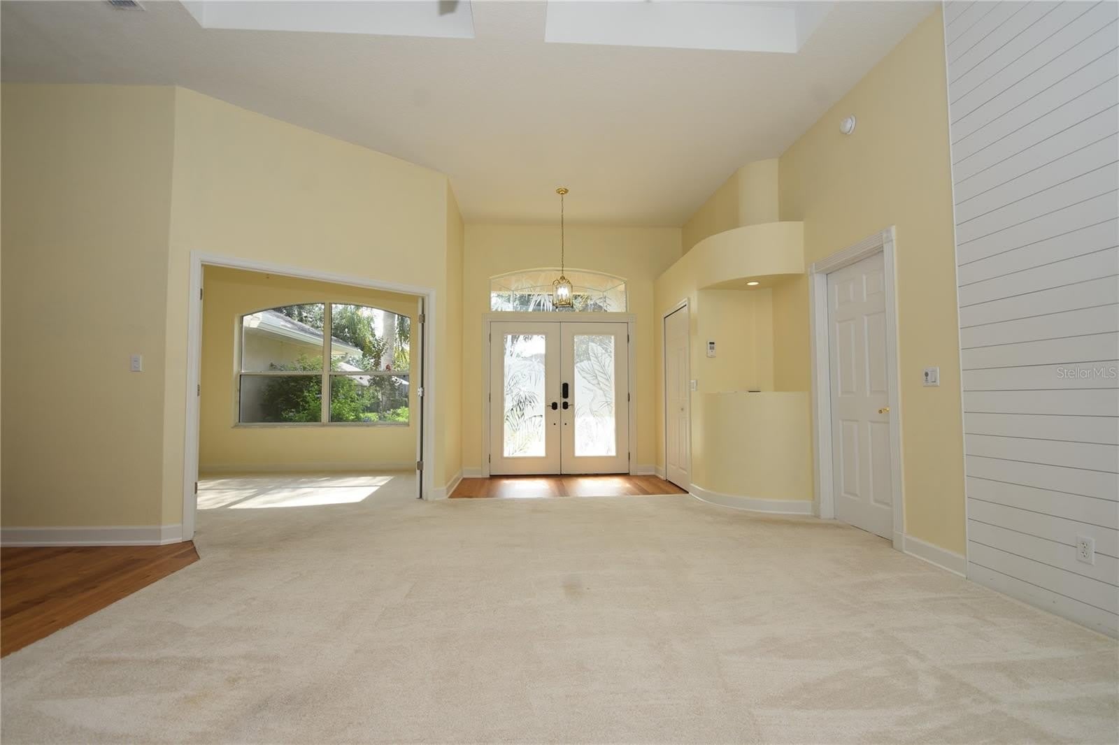 1216 HAMPSTEAD Lane – photo 3