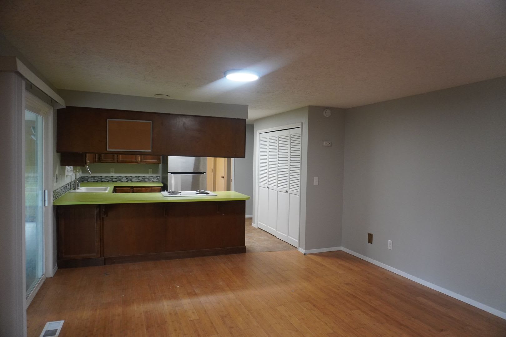 Ridgefield Home for Lease on Spacious Lot – photo 4