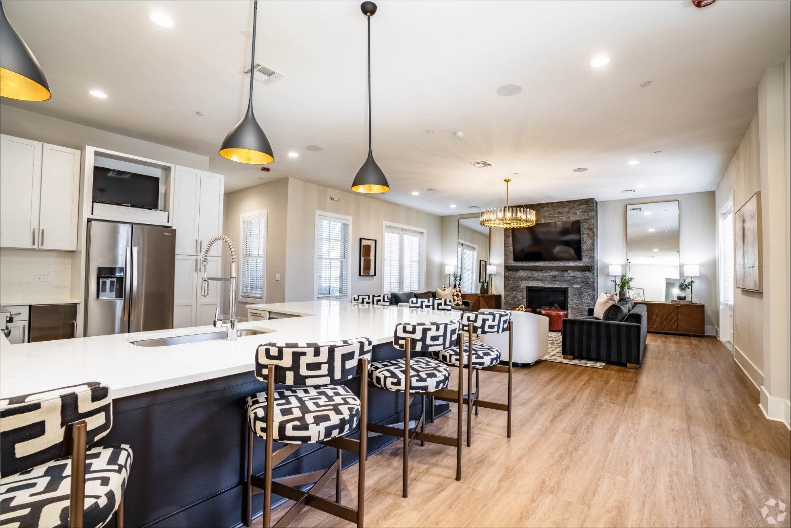 City Limits Apartments – photo 2