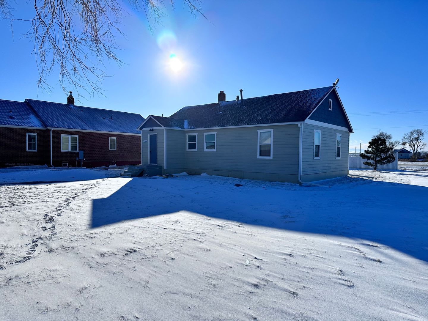 Beautiful 2 bedroom home avail NOW in the country. – photo 2