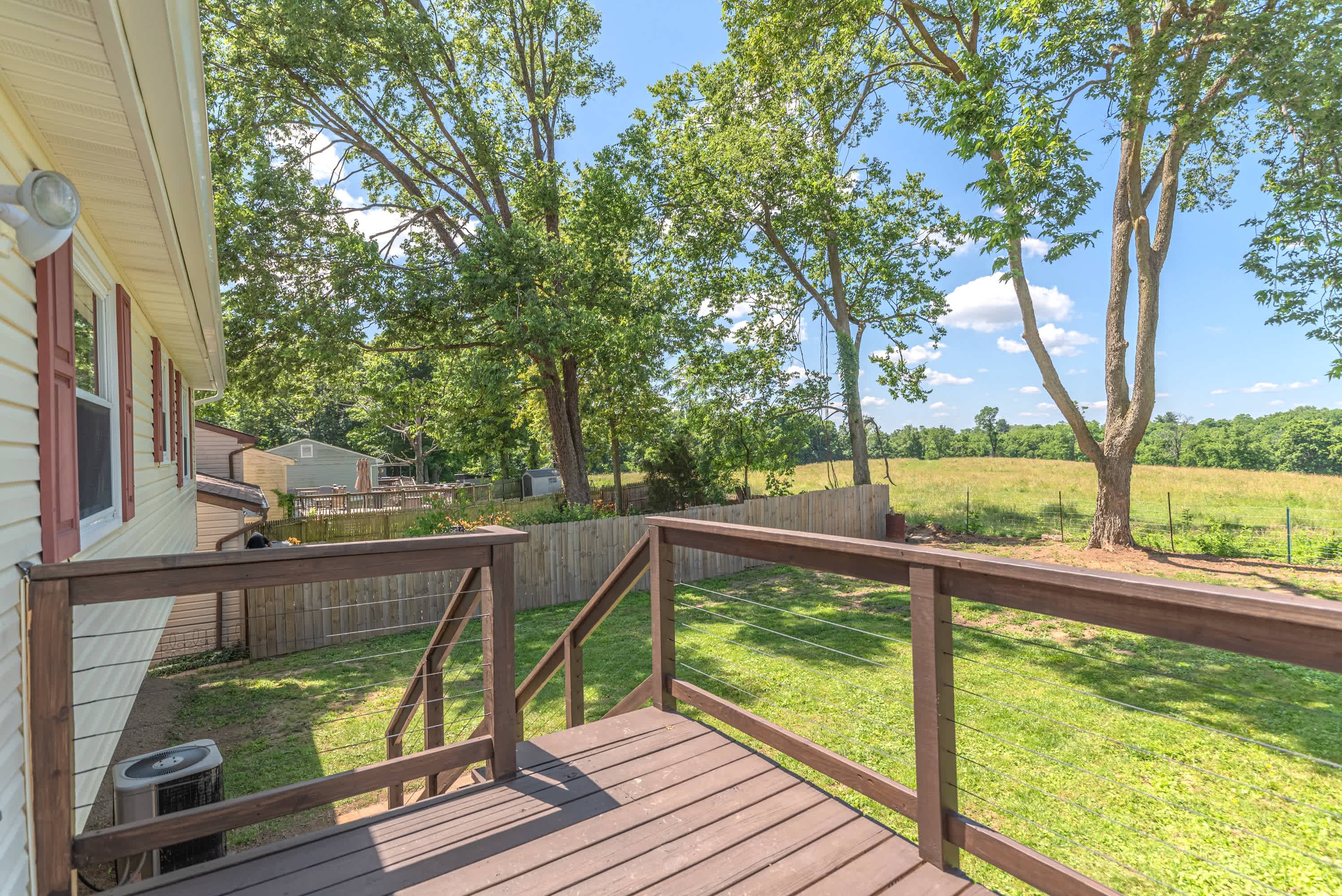 1047 Alpine Court – photo 2