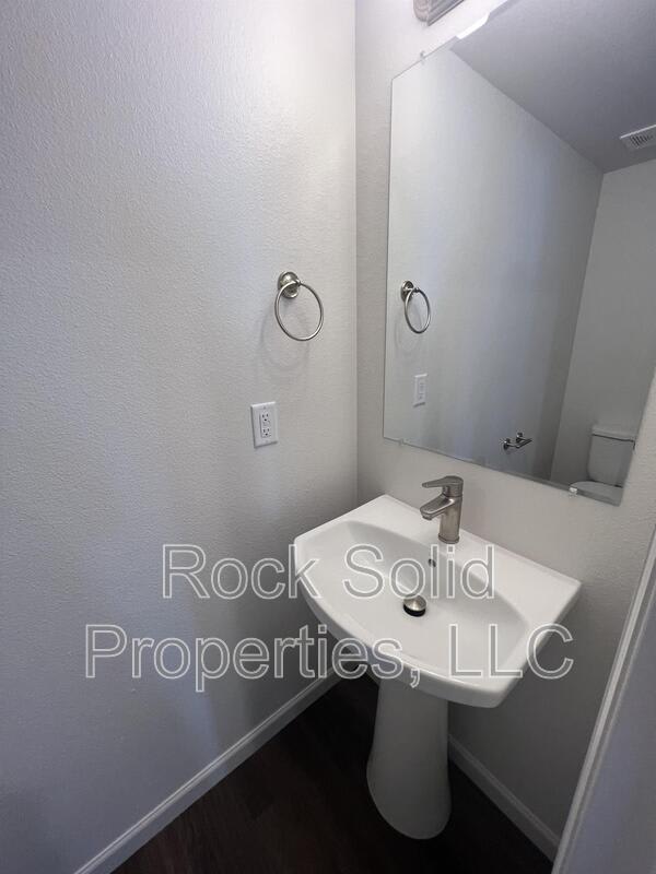 1512 Danny Place – photo 5