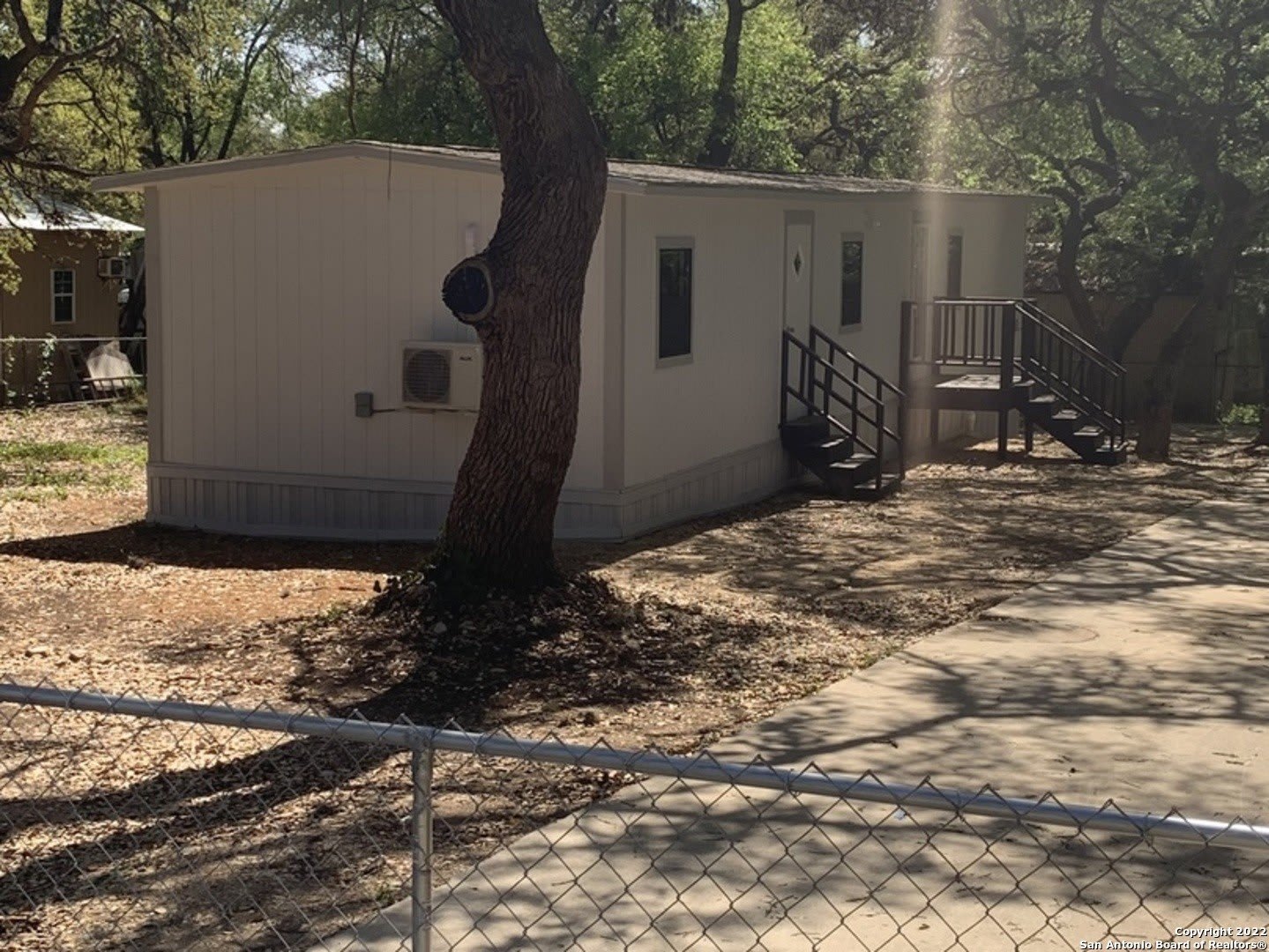25315 LYNDA SUE DR – photo 1