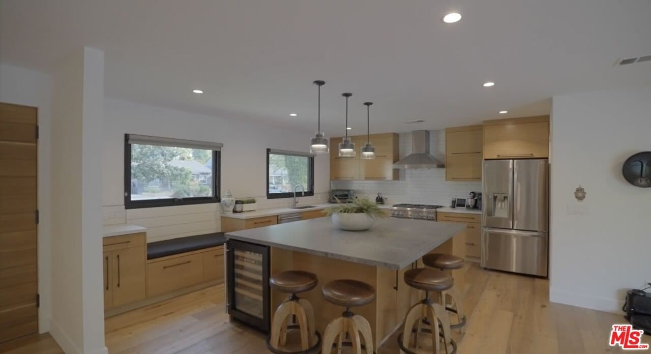 12957 Hartsook St – photo 5