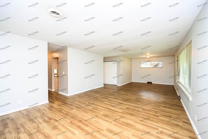 7943 Glen Orchard Drive – photo 4