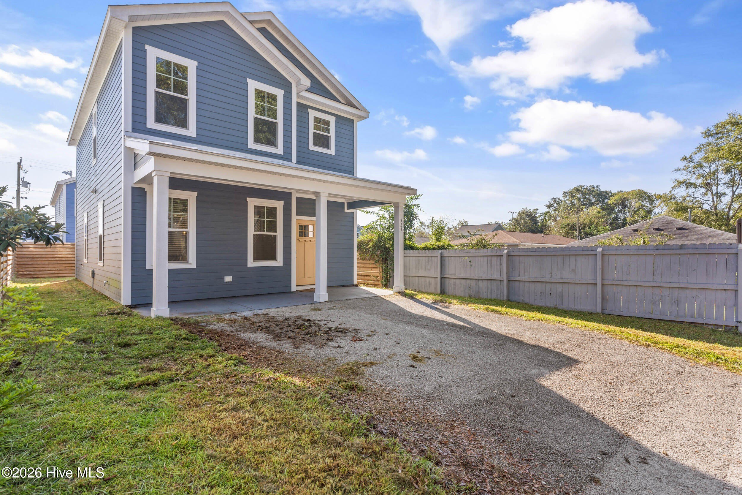 323 Wilson Street – photo 3