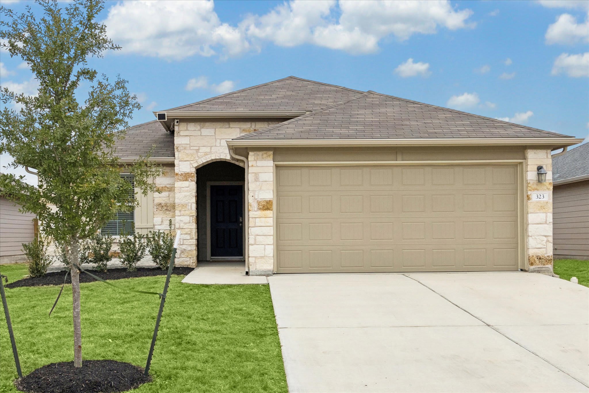 323 Shimmering Cove – photo 2
