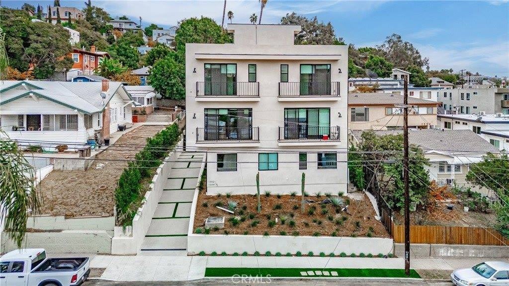 1342 Portia St – photo 1