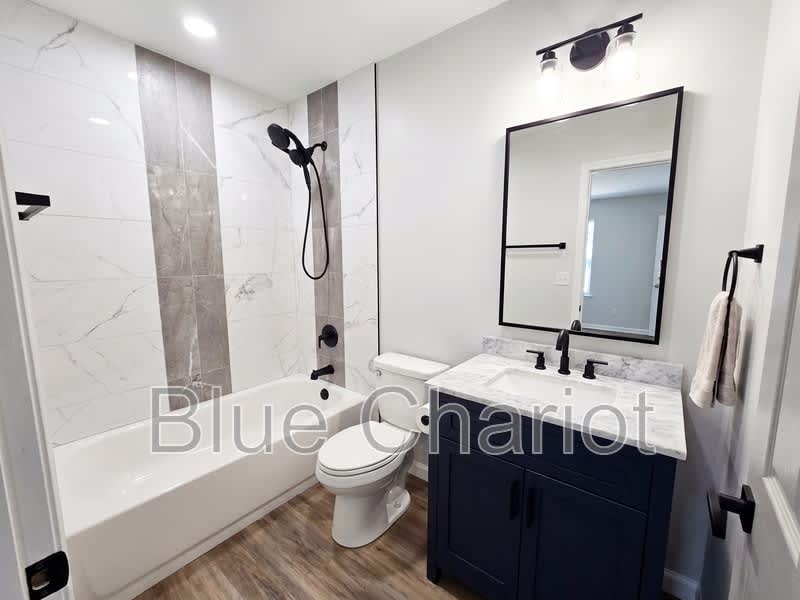 708 Ellington Street – photo 3