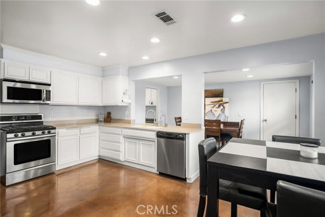 19301 Maynard Way – photo 4