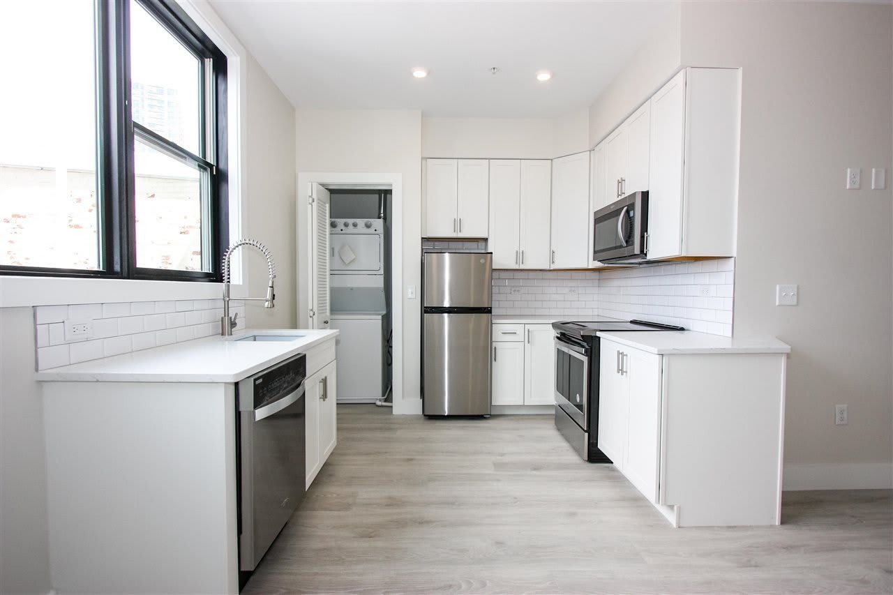 141 NEWARK AVE – photo 5