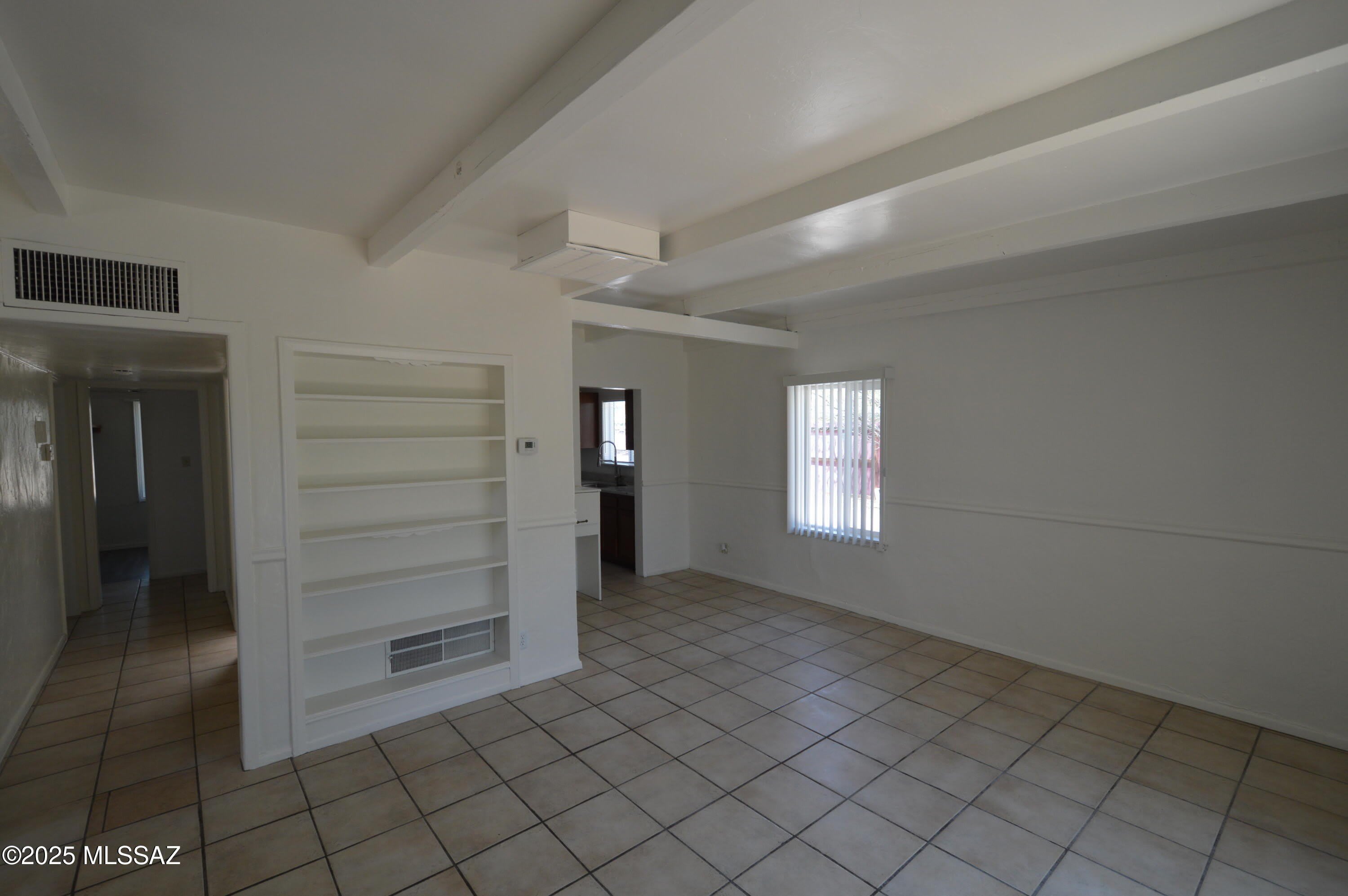 2119 N Catalina Avenue – photo 2