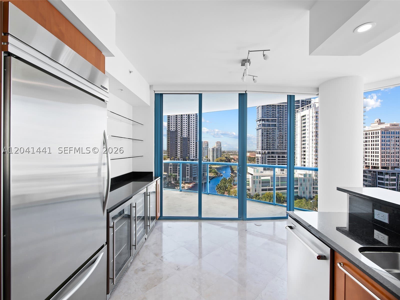 333 Las Olas Way – photo 5