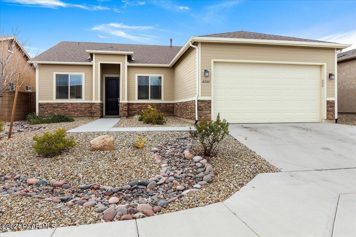 6227 E Bower Lane – photo 1