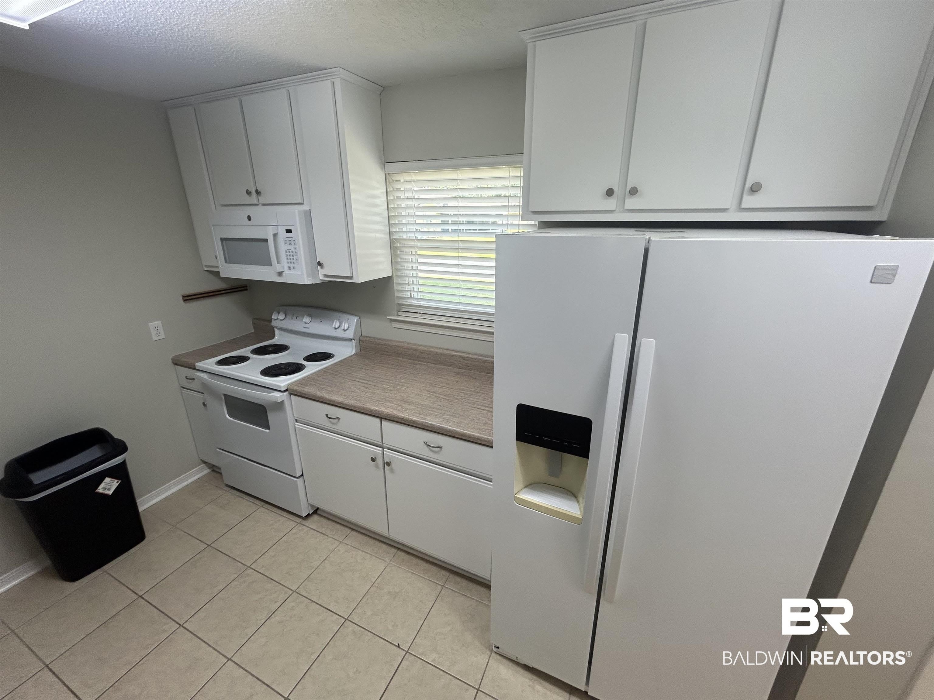 9474 Villas Drive – photo 4
