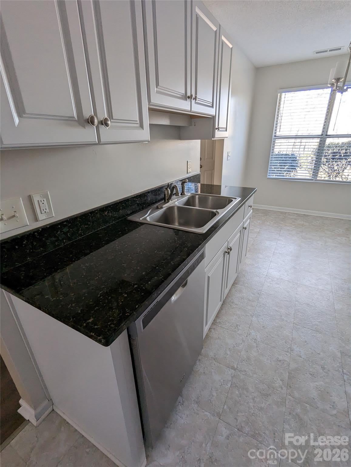 72 Windwood Drive – photo 4