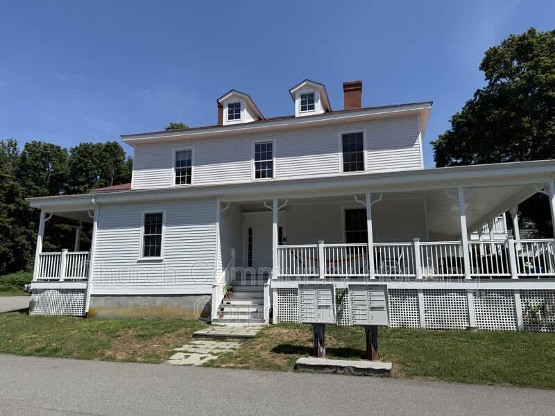 171 Conanicus Ave – photo 2