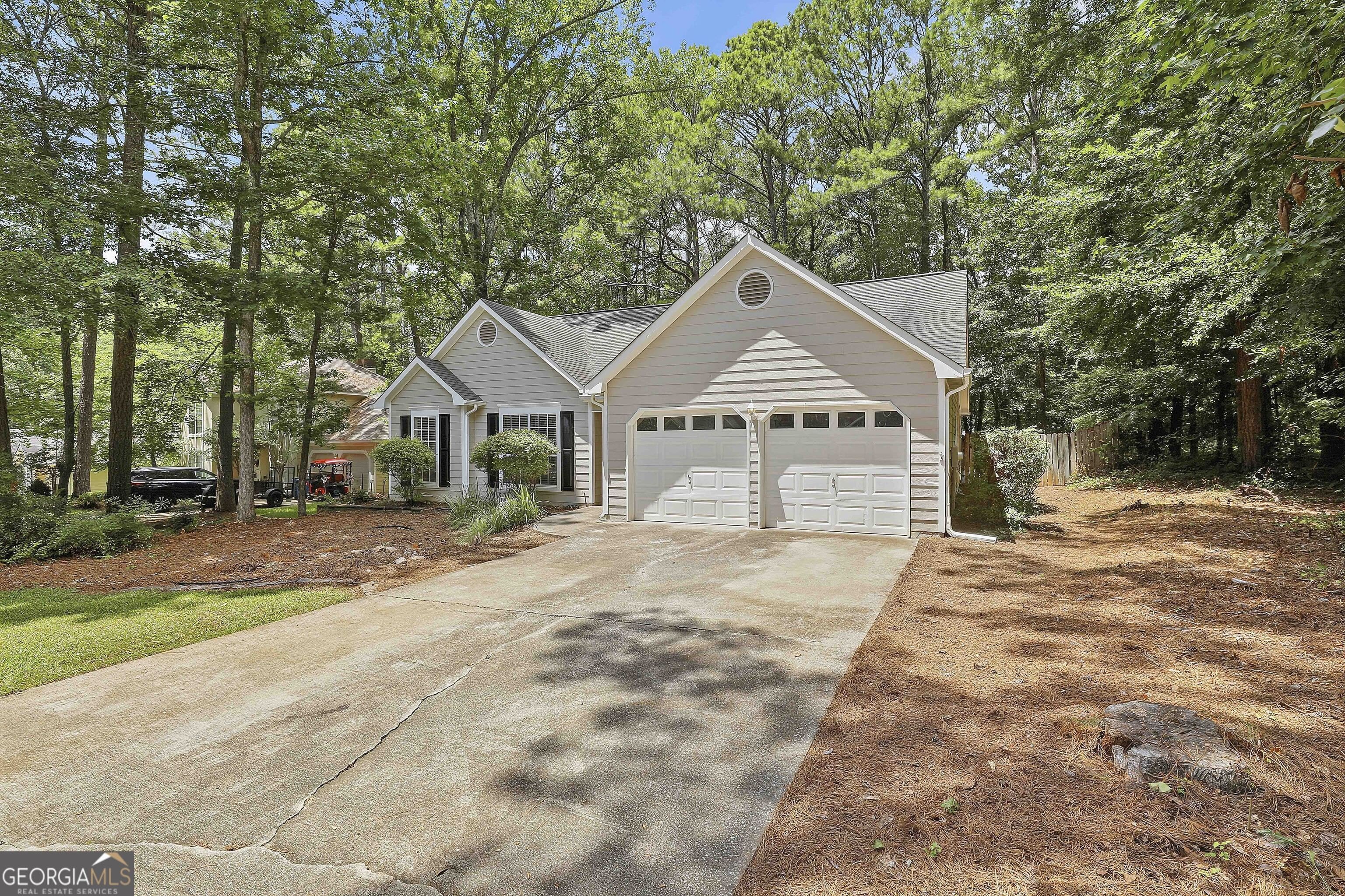 518 Longwood Lane – photo 4