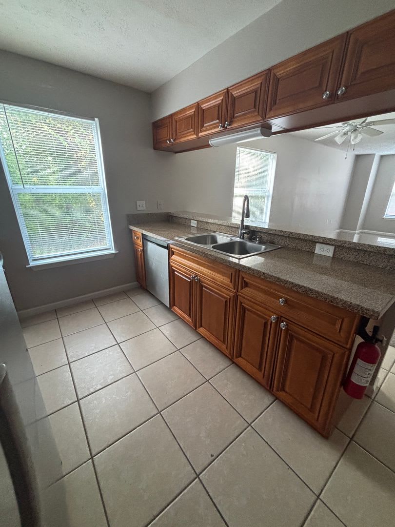 754 Sherman Ave – photo 3