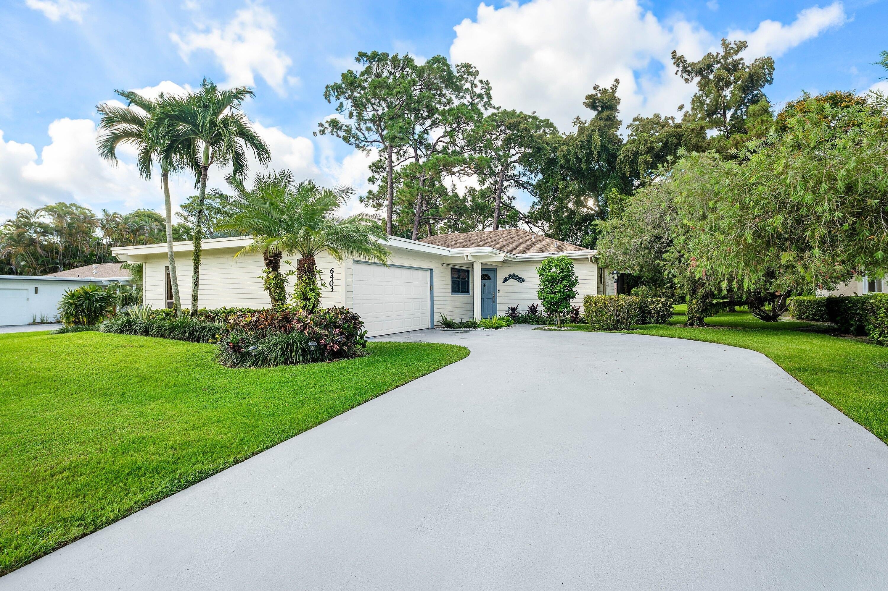 6403 Eastpointe Pines Street – photo 1