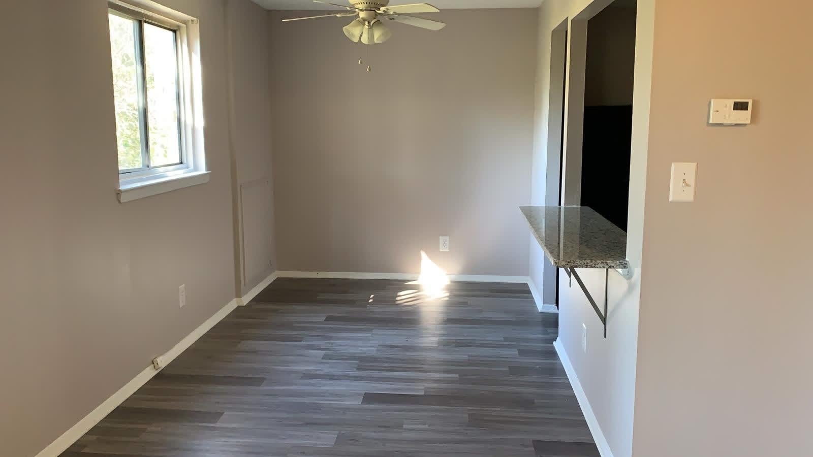 Woodlawn Village Apartments – photo 5