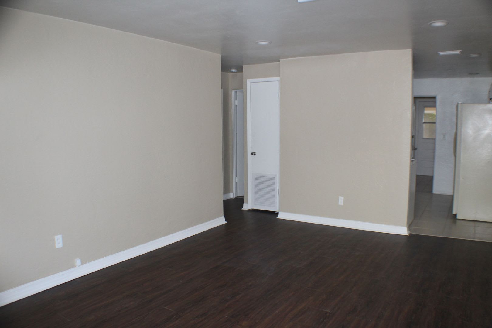 3 bed 2 bath house – photo 4